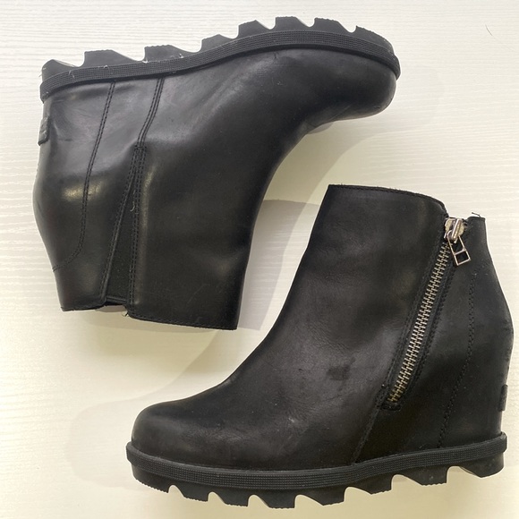 Sorel, leather ankle booties size 7 - Picture 4 of 5